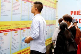 Hàng trăm triệu lao động có thu nhập dưới 3 USD mỗi ngày