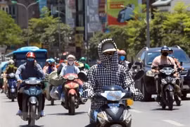 Nắng nóng gay gắt, khuyến cáo người dân hạn chế ra ngoài từ 10h đến 16h 