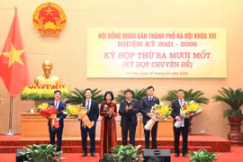 Hà Nội bầu bổ sung 4 Ủy viên UBND Thành phố