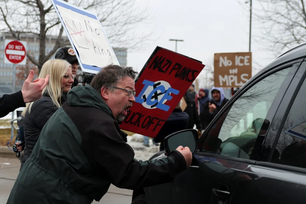 Biểu tình lan rộng tại Mỹ sau vụ nhân viên cơ quan di trú bắn chết người