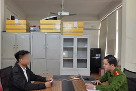 Xử phạt 5 triệu đồng người bị chặn đầu xe ở Hà Tĩnh