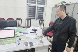 Vị khách ‘sộp’ chuyên đặt hàng mua điện thoại iPhone 16