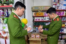 Xử lý cơ sở kinh doanh pháo hoa trái phép trên địa bàn phường Kiến Hưng