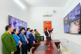 Dựng ‘mắt thần’ giám sát, phát hiện vi phạm giao thông, an ninh trật tự