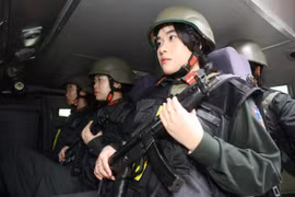 Những 'bóng hồng' trên tuyến đầu bảo vệ tuyệt đối an ninh, an toàn Đại hội XIV của Đảng