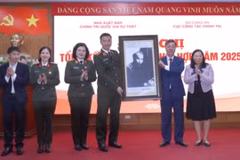 Củng cố mối quan hệ thiết thực giữa lực lượng Công an và Nhà xuất bản Chính trị Quốc gia Sự thật 