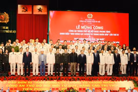 Xứng đáng với niềm tin yêu mà Đảng, Nhà nước và nhân dân trao gửi