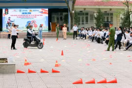 Nâng cao nhận thức cho học sinh khi tham gia thông