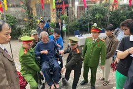 Lực lượng Công an Thủ đô vừa hoàn thành nghĩa vụ cử tri, vừa đảm bảo an ninh trật tự ngày bầu cử