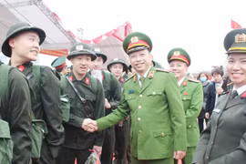 Nước mắt - nụ cười ngày hội tòng quân 