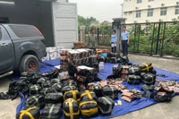 Ngăn chặn trên 2,3 tấn thực phẩm nghi không rõ nguồn gốc khi đang lưu thông