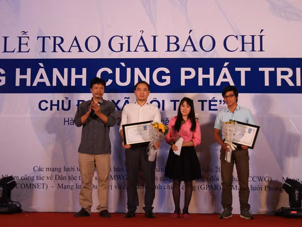 Báo An ninh Thủ đô đoạt giải Ba giải Báo chí "Đồng hành cùng phát triển" ảnh 1