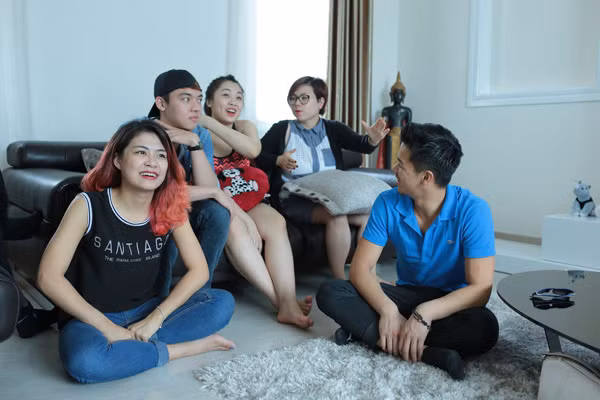 Top 8 rủ nhau ghé thăm “bà bầu” Thu Minh ảnh 6