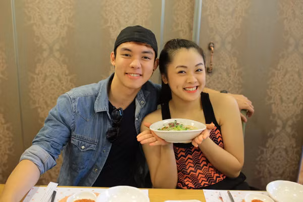 Top 8 rủ nhau ghé thăm “bà bầu” Thu Minh ảnh 12