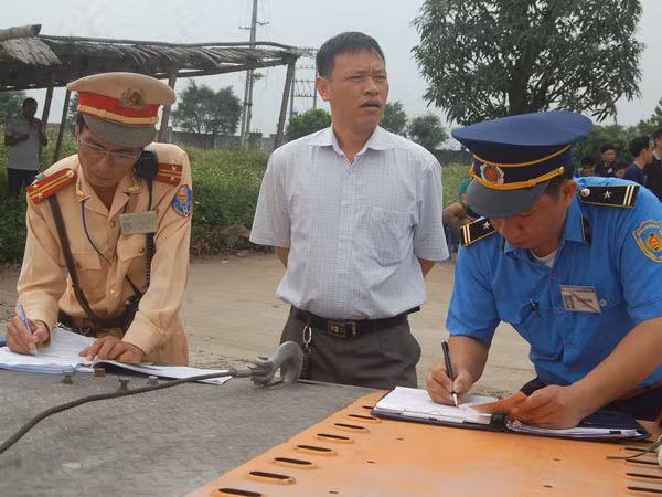 Chủ động phòng chống ùn tắc và TNGT dịp nghỉ lễ ảnh 1