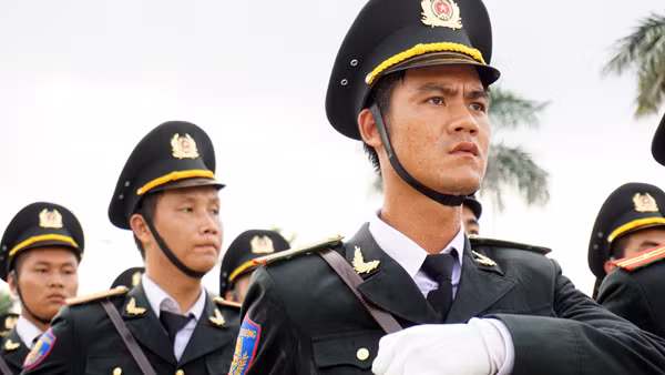 Lãnh đạo Bộ Công an thăm và động viên lực lượng luyện tập chuẩn bị buổi lễ mít tinh ảnh 5