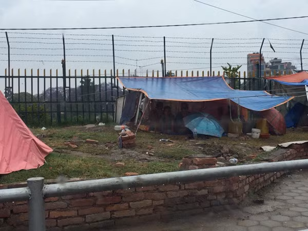 Ấm tình người Việt ở Nepal, sau trận động đất kinh hoàng ảnh 1