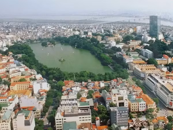 Những khoảnh khắc đẹp về con người và cuộc sống Thủ đô ảnh 1