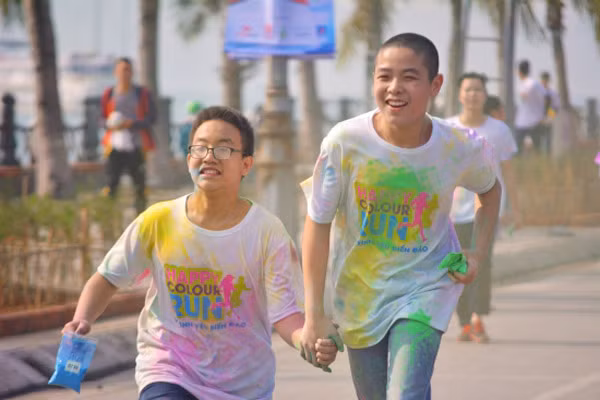 Hạ Long rực rỡ sắc màu “Vì tình yêu biển đảo“ ảnh 7