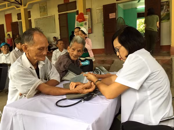 Mang niềm vui tới những miền xa ảnh 1