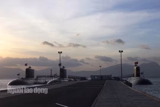 Cận cảnh hai tàu ngầm Bà Rịa - Vũng Tàu và Đà Nẵng ảnh 13
