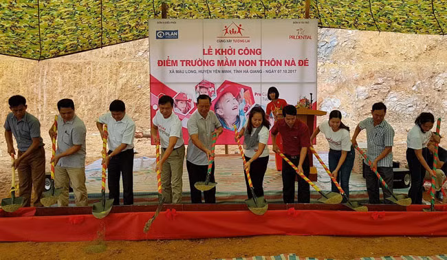 Prudential mang "trường học an toàn" đến với trẻ em Hà Giang ảnh 1