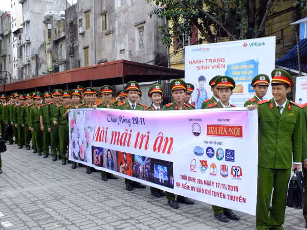 Sinh viên Hà Nội Mãi mãi tri ân các thầy giáo, cô giáo kính yêu ảnh 1