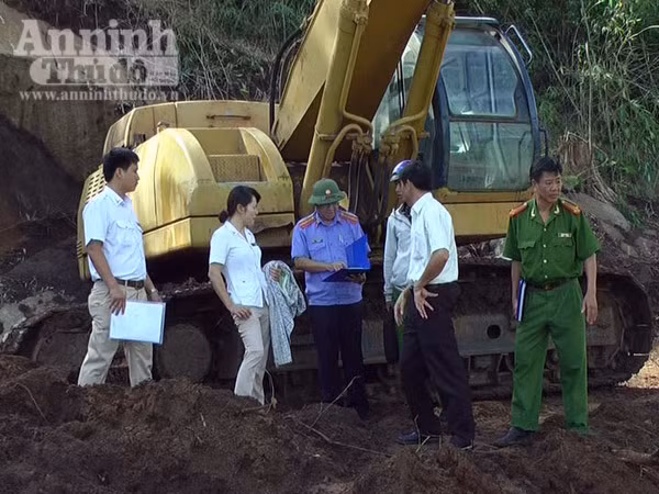 Sập mỏ đá granit, 4 người thương vong ảnh 3