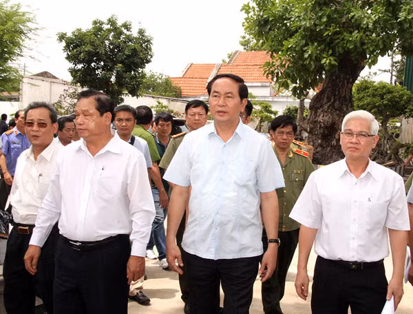 Đại tướng Trần Đại Quang trực tiếp đến hiện trường chỉ đạo điều tra vụ sát hại 6 người ảnh 1