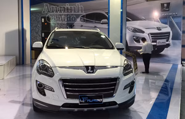 "Xế sang" nhập khẩu hội tụ, cuốn hút người dân Thủ đô ảnh 12