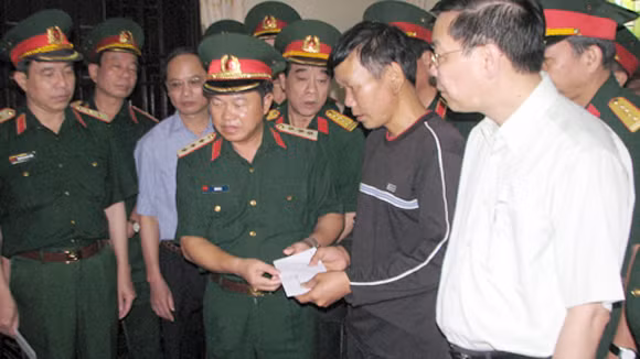 Tập trung ổn định đời sống 1.348 hộ dân bị thiệt hại ảnh 1