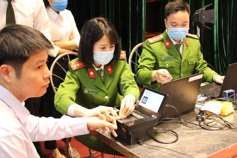 Việc đã cấp gần 72 triệu thẻ căn cước công dân gắn chíp điện tử đã góp phần tích cực vào chuyển đổi số quốc gia