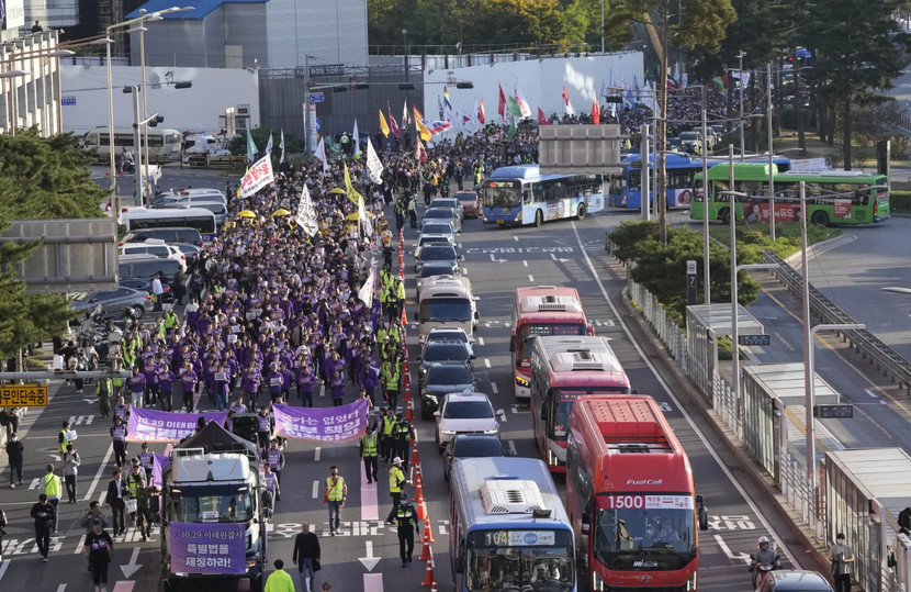 Cuộc tuần hành tưởng nhớ các nạn nhân thảm kịch Itaewon hôm 29-10-2023