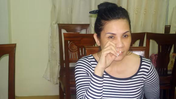 Tim đen của người đàn bà đẹp ảnh 1