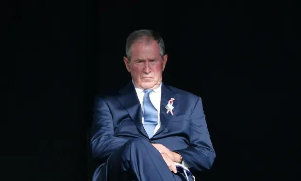Cựu Tổng thống Mỹ George W.Bush trở thành mục tiêu ám sát vì được cho là người khởi xướng chiến tranh Iraq