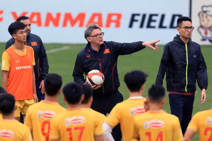 Thầy trò HLV Philippe Troussier đang có mặt tại Qatar đá giải giao hữu quốc tế Doha Cup 2023