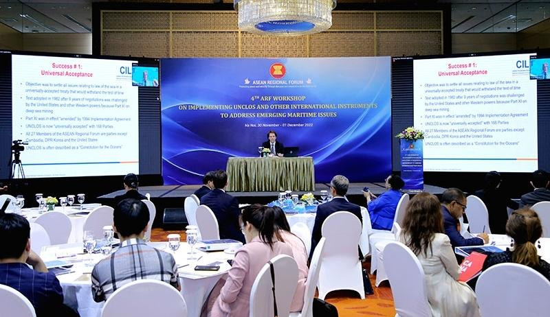 Hội thảo lần thứ tư của Diễn đàn khu vực ASEAN về vận dụng Công ước của Liên hợp quốc về Luật Biển 1982 (UNCLOS 1982) và các văn kiện pháp lý khác trong ứng phó với các thách thức đang nổi lên trên biển Hội thảo lần thứ tư của Diễn đàn khu vực ASEAN về vận dụng Công ước của Liên hợp quốc về Luật Biển 1982 (UNCLOS 1982) và các văn kiện pháp lý khác trong ứng phó với các thách thức đang nổi lên trên biển