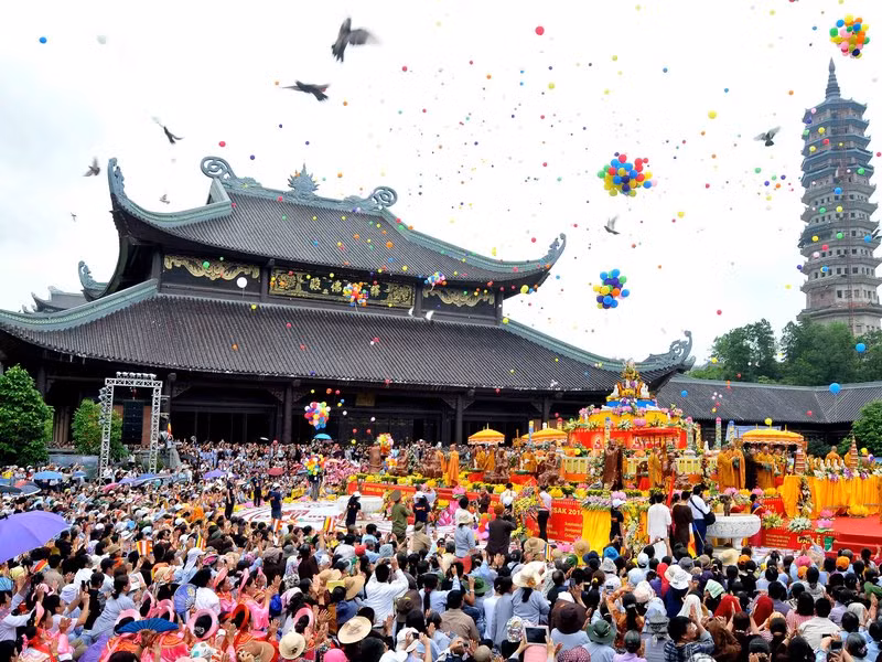 Chùa Bái Đính (Ninh Bình) - điểm tham quan trong tour “Đêm trước dời đô”