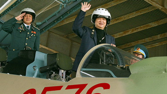 Nâng cao sức mạnh, bảo vệ vững chắc vùng trời Tổ quốc ảnh 2