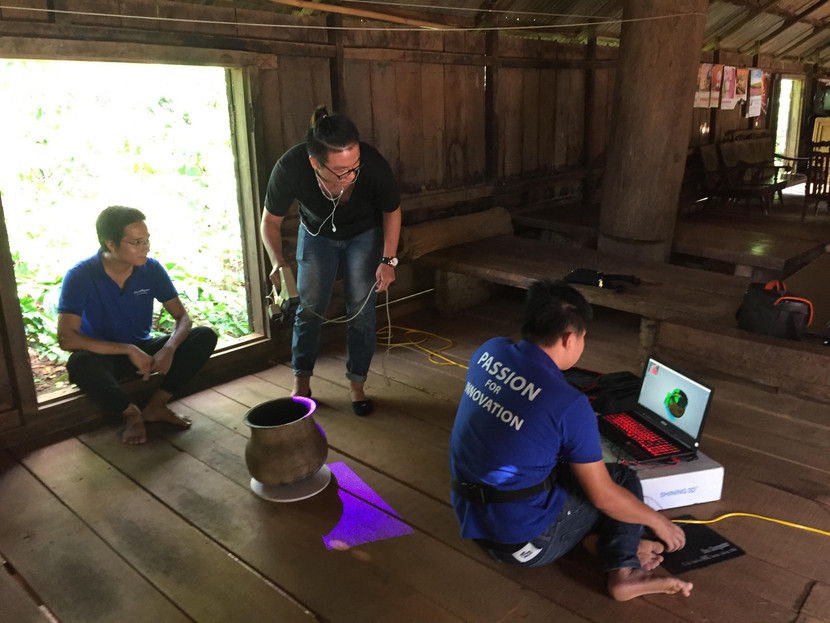 Số hóa hiện vật (Ảnh: Vietsoftpro)