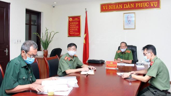 Lãnh đạo Bộ Công an tại buổi tiếp công dân định kỳ tháng 8-2020 Lãnh đạo Bộ Công an tại buổi tiếp công dân định kỳ tháng 8-2020