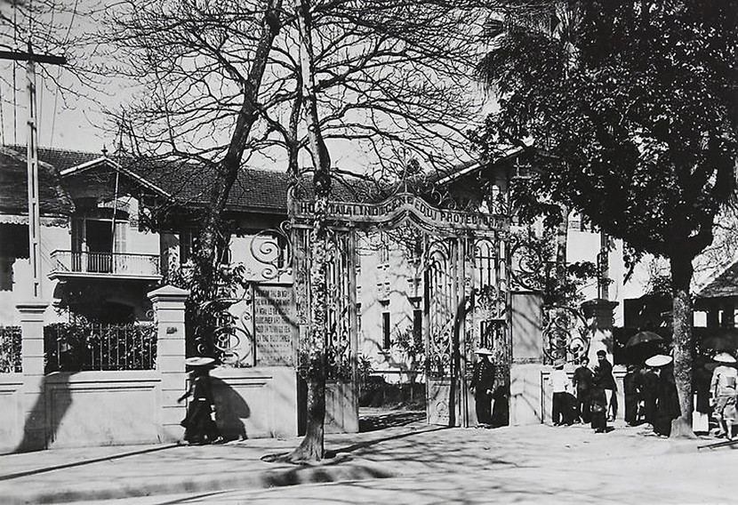 Bệnh viện Bảo hộ hay còn gọi là Nhà thương Phủ Doãn đầu thế kỷ 20 (Bệnh viện Hữu nghị Việt - Đức ngày nay) Bệnh viện Bảo hộ hay còn gọi là Nhà thương Phủ Doãn đầu thế kỷ 20 (Bệnh viện Hữu nghị Việt - Đức ngày nay)