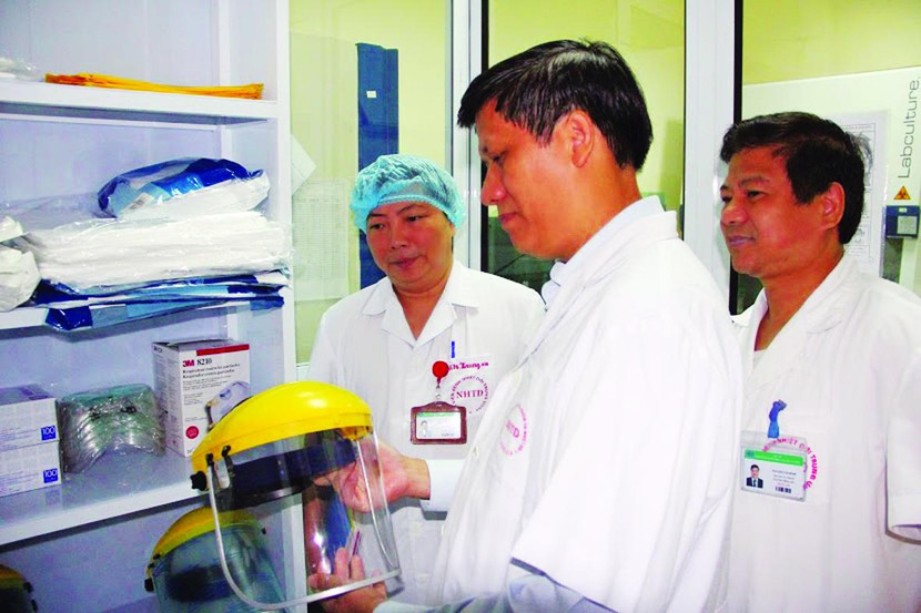 Bộ trưởng Y tế Nguyễn Thanh Long kiểm tra thiết bị phòng chống dịch Covid-19 tại Bệnh viện Bệnh Nhiệt đới Trung ương Bộ trưởng Y tế Nguyễn Thanh Long kiểm tra thiết bị phòng chống dịch Covid-19 tại Bệnh viện Bệnh Nhiệt đới Trung ương