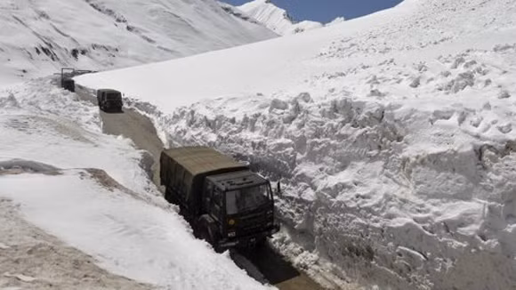 Dãy Himalaya lại nóng ảnh 1