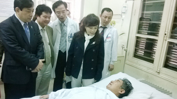 Thầy thuốc phải thực sự là chỗ dựa của người bệnh ảnh 2 Thầy thuốc phải thực sự là chỗ dựa của người bệnh ảnh 2