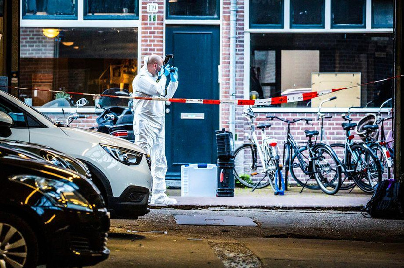 Cảnh sát tại hiện trường vụ sát hại nhà báo Hà Lan Peter R. de Vries