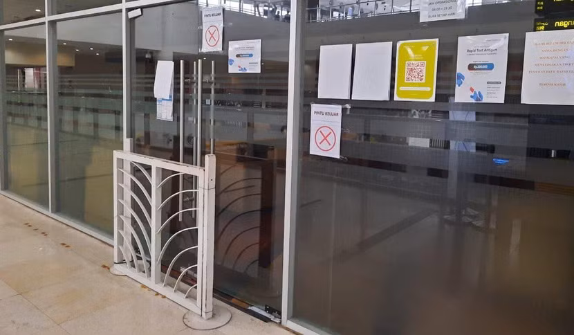 Sân bay Kualanamu và quầy hàng bán bộ xét nghiệm Covid-19 “rởm” đã bị đóng cửa