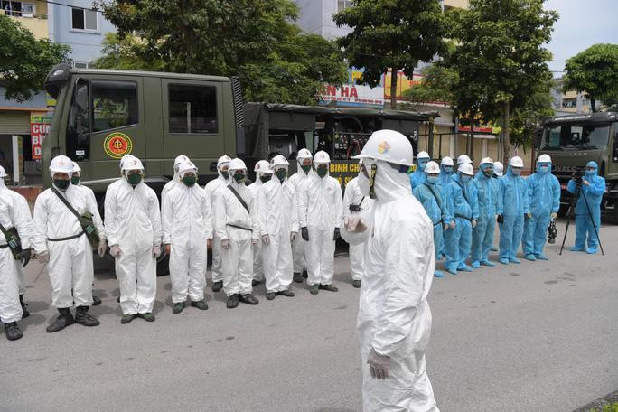 Bằng những biện pháp khẩn trương quyết liệt theo tinh thần chủ động tấn công, chúng ta tin tưởng sẽ sớm kiểm soát, khống chế đợt dịch hiện nay Bằng những biện pháp khẩn trương quyết liệt theo tinh thần chủ động tấn công, chúng ta tin tưởng sẽ sớm kiểm soát, khống chế đợt dịch hiện nay