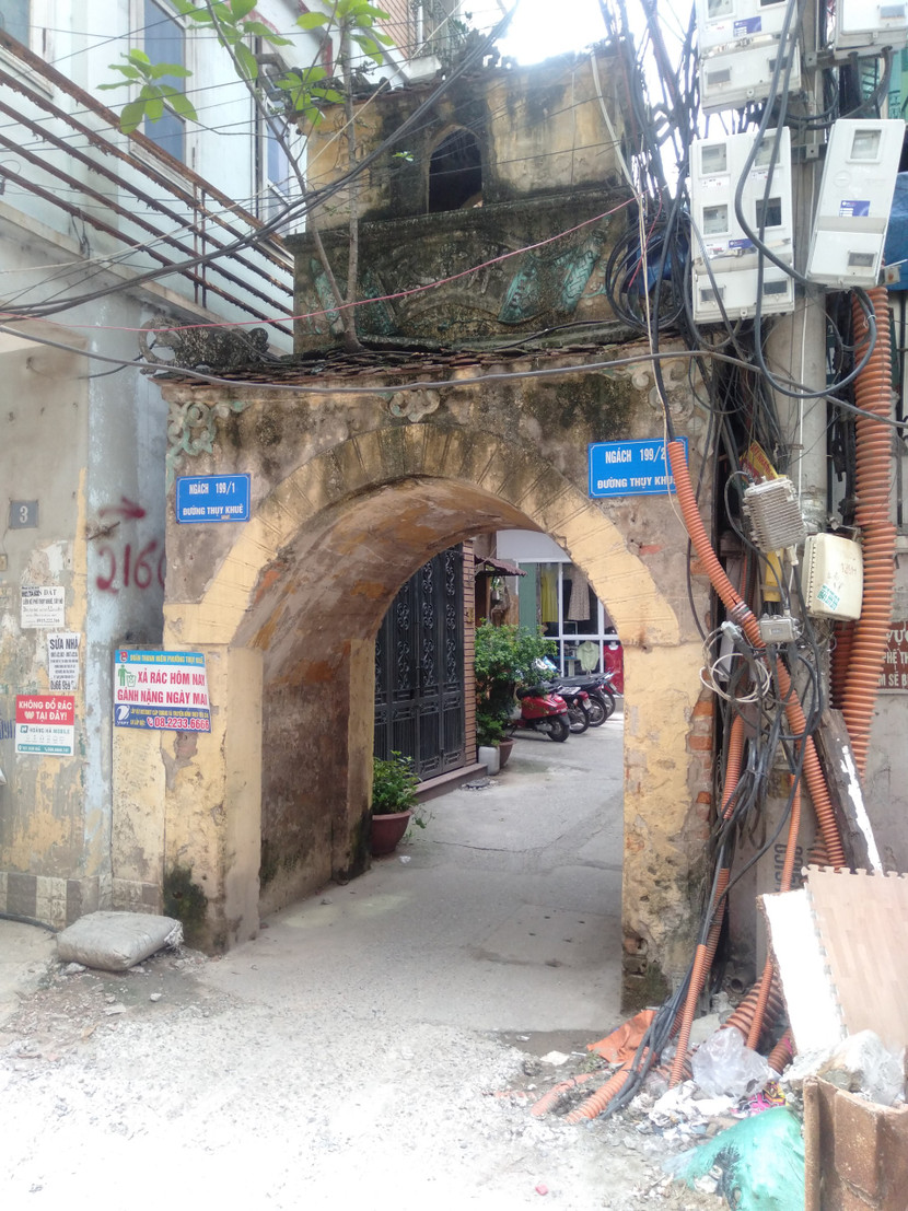 Cổng cổ làng Thụy Khuê Cổng cổ làng Thụy Khuê