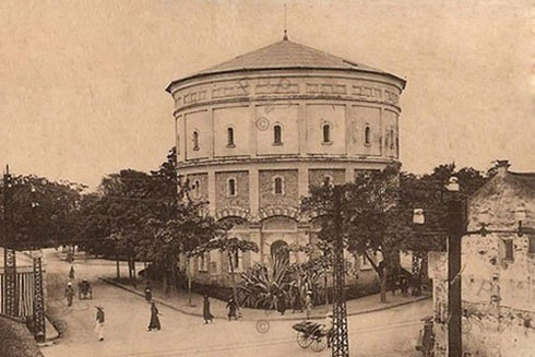 Tháp nước Hàng Đậu (thời Pháp thuộc) được người dân gọi thành bốt Hàng Đậu